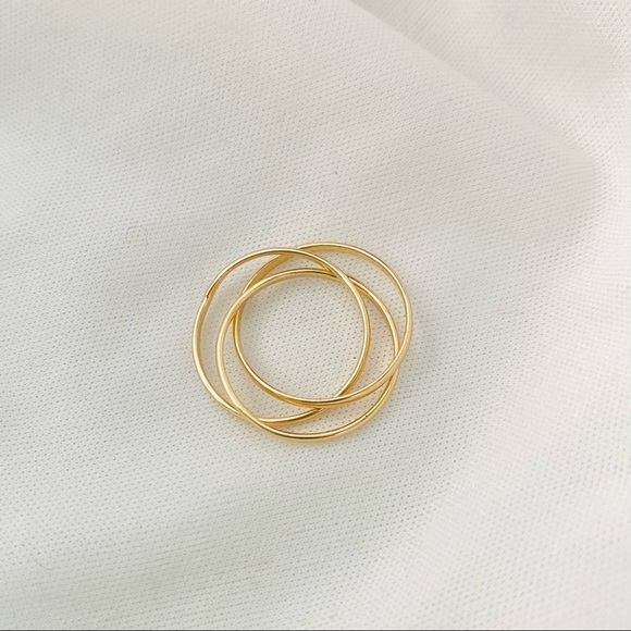 Trinity Ring - Picture 3 of 11